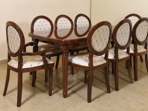 Round table+Bugatti chair Nut